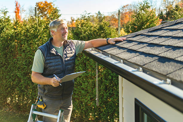 Professional Roofing technician working in Chatsworth, CA